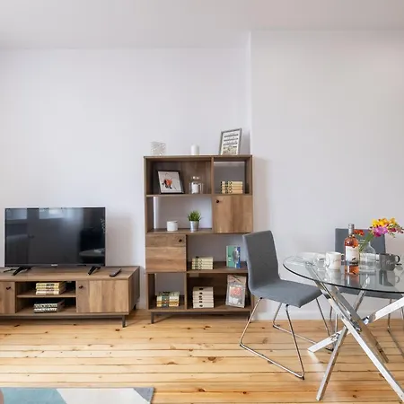 Stylish Gem 2Br Apartment With Ac Sofia Exterior photo