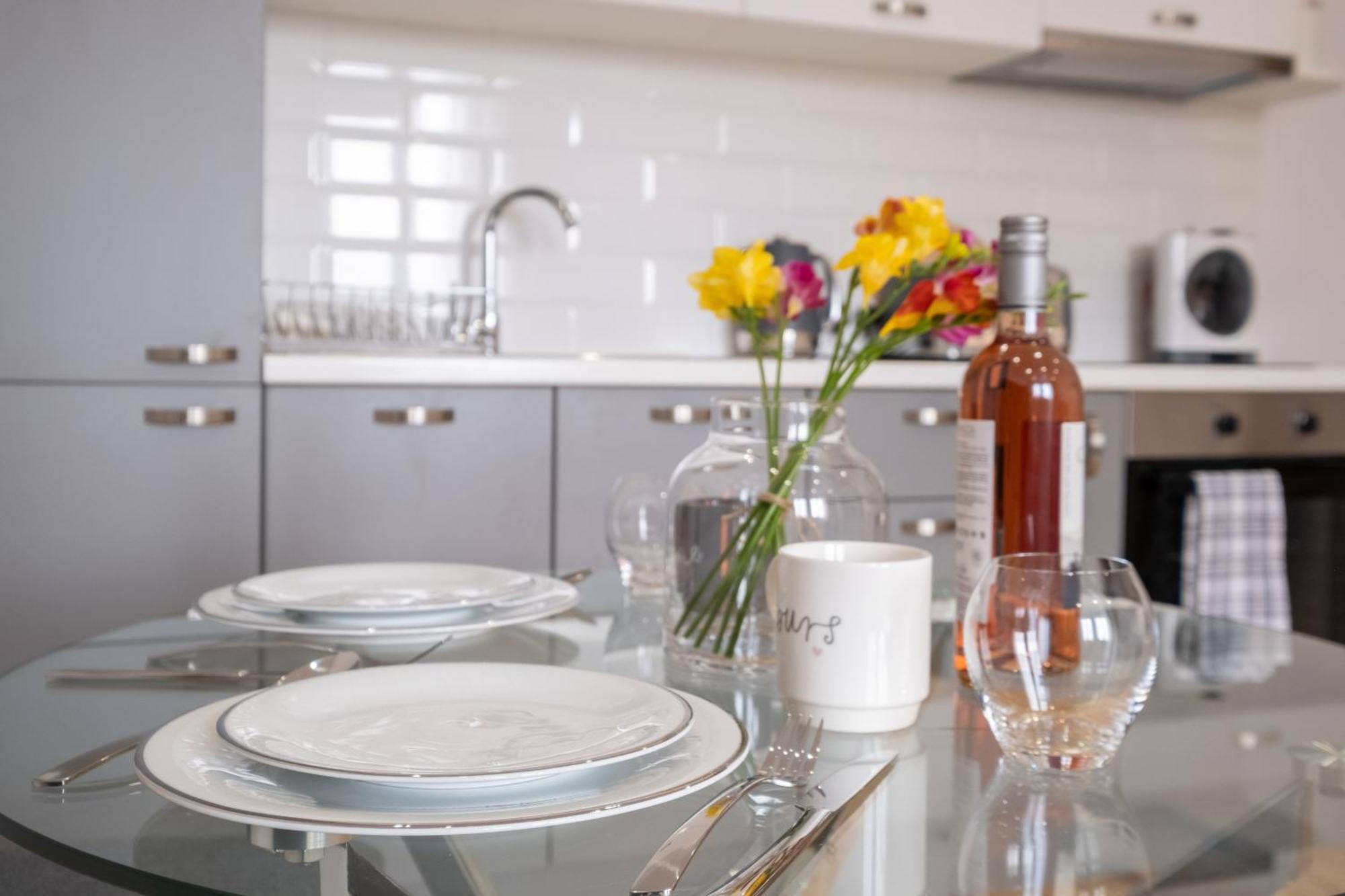 Apartament Stylish Gem 2br With Ac